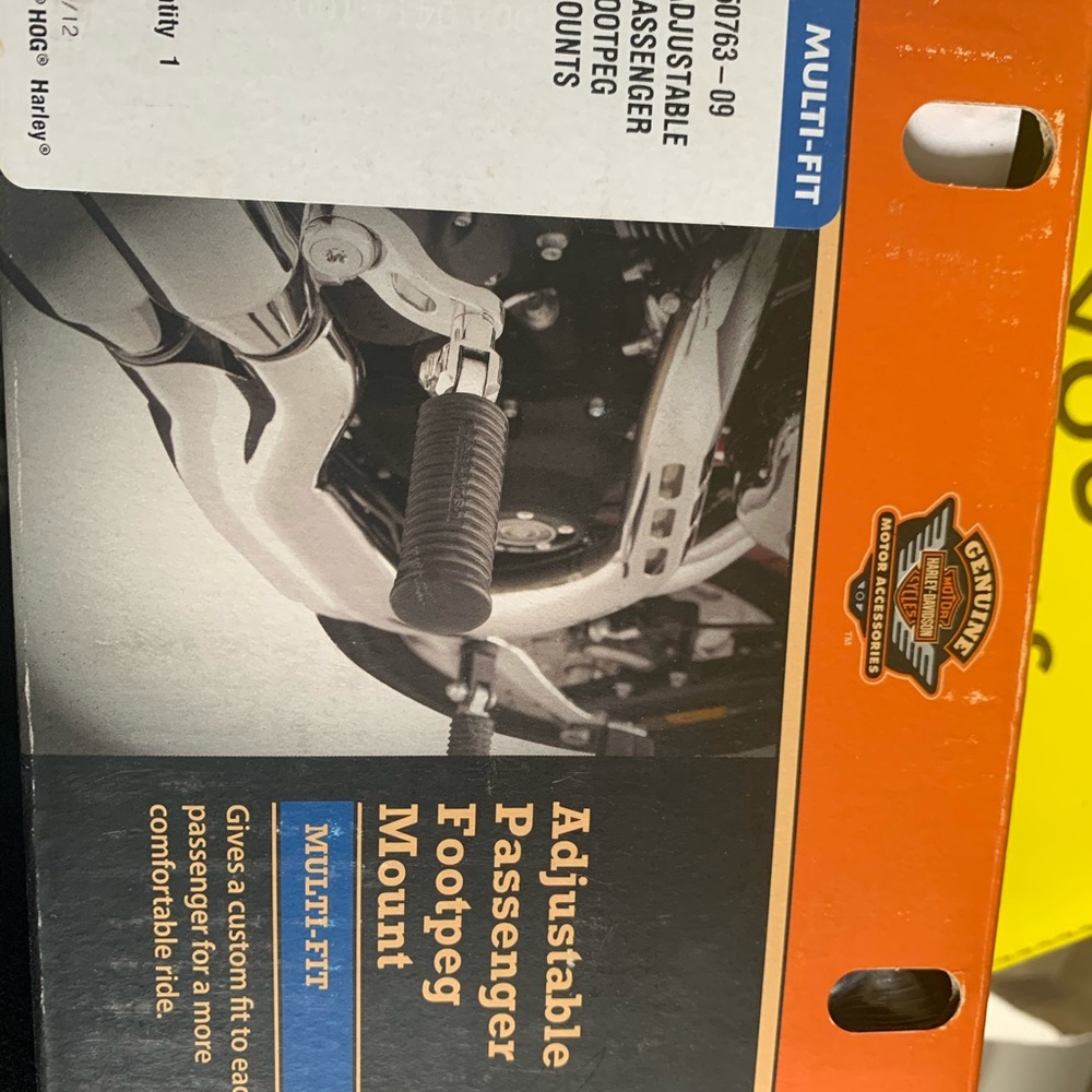 Adjustable passenger Harley Davidson foot pegs